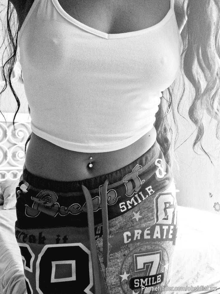 This afternoon from 15:00 I will be active for personalized videos and photos, calls and audios😈 Take advantage and don't wait until tomorrow💋